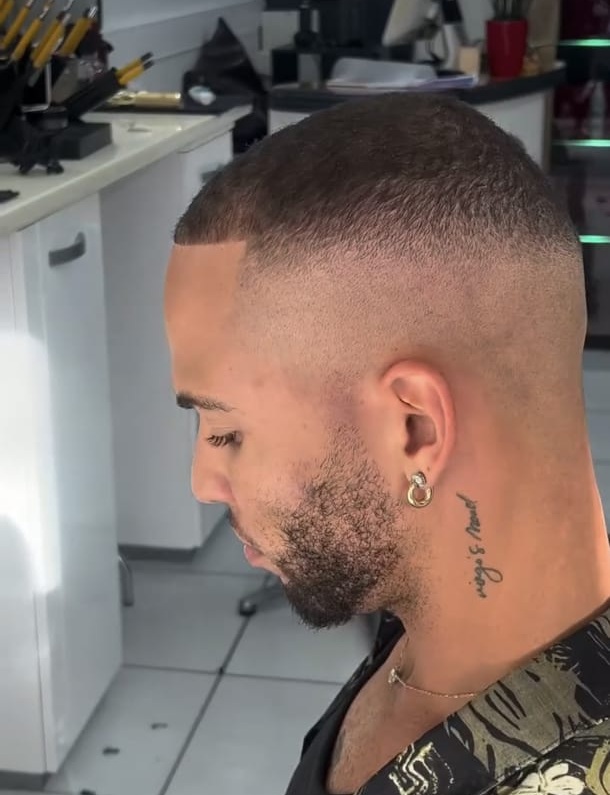 Dégradé homme avec barbe travaillée réalisé chez Ciseaux d'Or